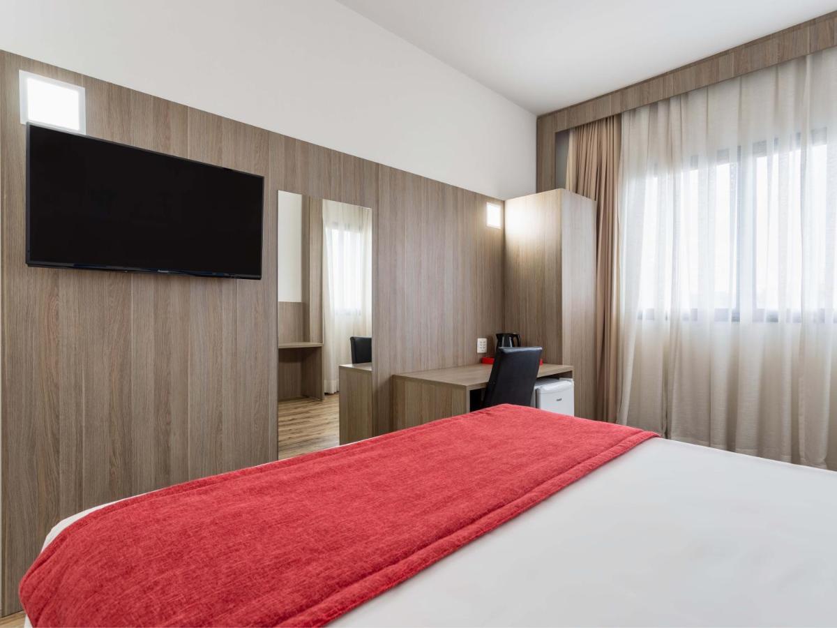 Ramada Encore By Wyndham Sao Paulo Осаску Екстериор снимка
